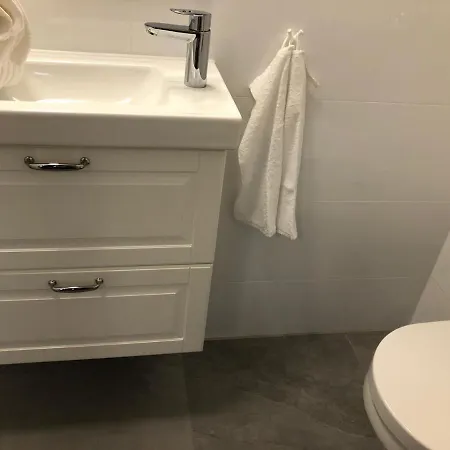 Mondriaan לינה וארוחת בוקר